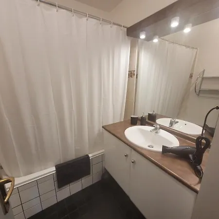 Apartment Bel Contemporain Proche Des Commodites *